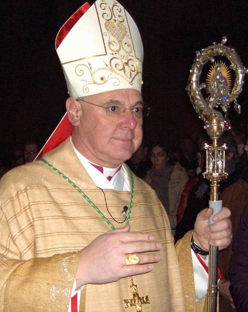 Parla il cardinale Müller: "Anche se malato, il Papa non deve dimettersi" 