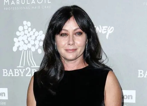 Shannen Doherty: "Ci sono giorni in cui sono depressa, ma gli amici mi aiutano"