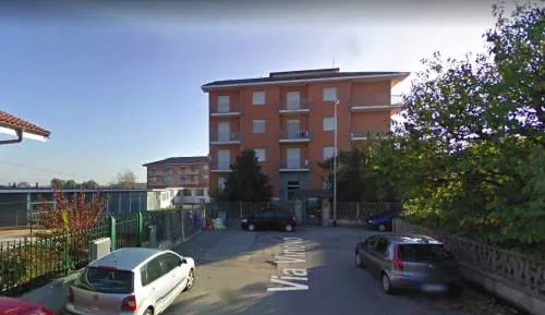 Tre sorelle si impiccano insieme: "Truffate dagli avvocati"