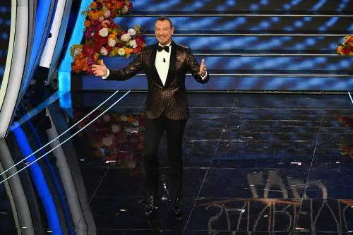 Ma ormai a Sanremo  la canzone è solo il contorno