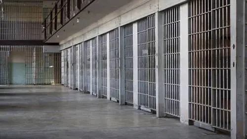 È stata nella zona rossa: spacciatrice evita il carcere e finisce in quarantena