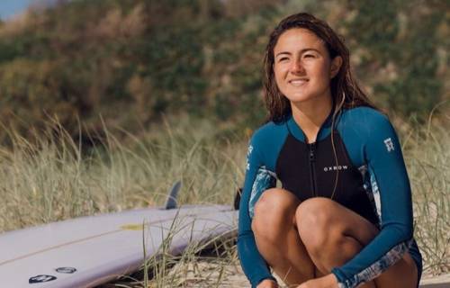 Il mistero di Poeti Norac, la surfista francese trovata morta in Australia