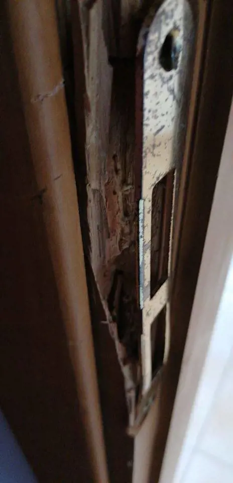 Mentre c’è la messa in chiesa i ladri rubano in sagrestia