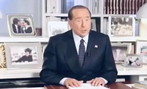 La ricetta di Berlusconi: "Serve Mes senza vincoli. Tutelare nostre aziende"