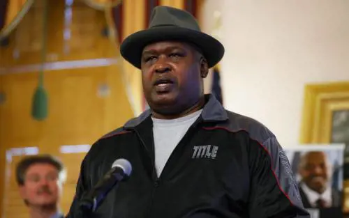 Mike aveva già messo al tappeto se stesso