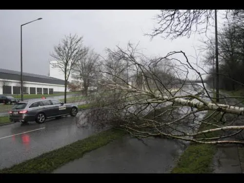 Tempesta Ciara, una donna muore a Sondrio
