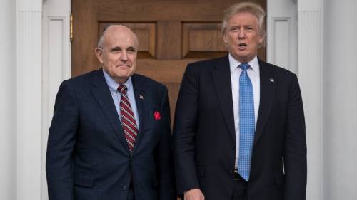 "Mi ha violentata". "Falso, è estorsione": tegola su Rudy Giuliani