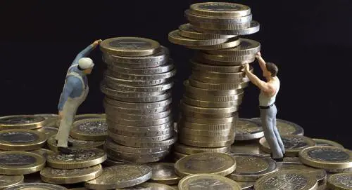 Riscatto della laurea per tutti (ma tagliano gli assegni)