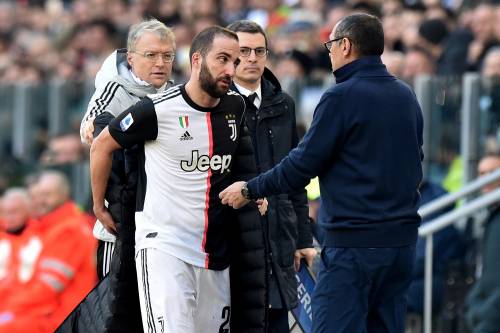 Juventus, scoppia il caso Higuain: l'argentino furioso dopo il cambio