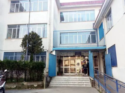 "Topi in classe": il sindaco chiude il liceo fino a San Valentino