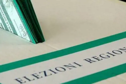 Boom di preferenze al Carroccio. Azzurri e Fdi triplicano i voti ma per il governatore è presto