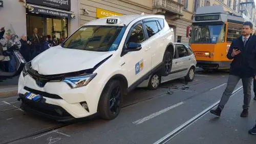 Tamponamento in corso San Gottardo