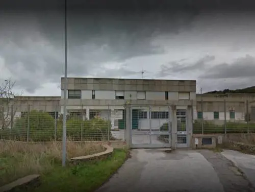 Macomer, allarme sicurezza nel Cpr: risse, aggressioni e sequestri