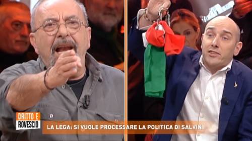 Morelli contro Vauro: "Vuoi mettere le manette al tricolore"