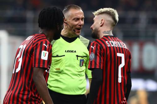 Milan, le decisioni dell'arbitro Valeri che fanno infuriare i rossoneri