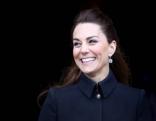 Kate in tuta a lezione di taekwondo conquista i sudditi inglesi