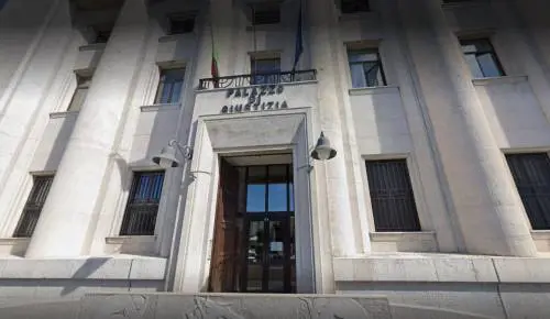 Campobasso, pakistano tenta di stuprare 70enne e pesta carabiniere