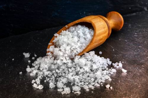 Salt challenge, su Tik Tok sbarca una nuova (pericolosissima) sfida