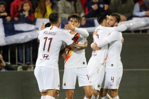 Serie A, l'Atalanta scherza con il Lecce: finisce 2-7. La Roma vince 4-3 a Cagliari