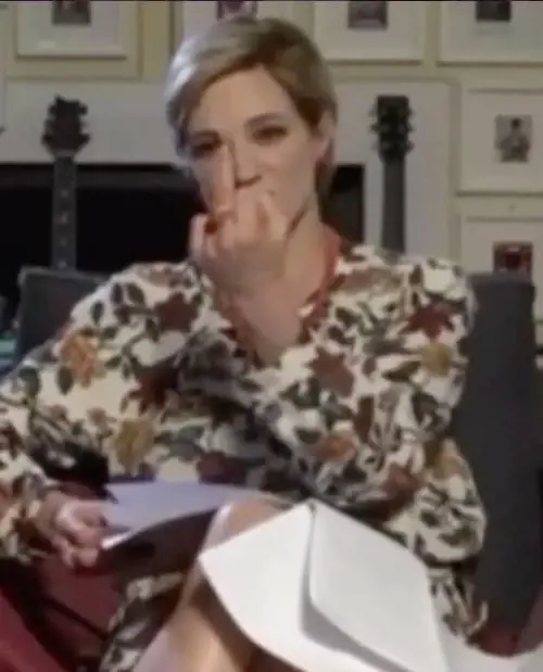 Ecco tutta l'ira di Asia Argento: "Devo parlare male degli altri..."