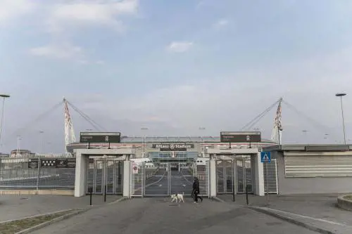 Tra Lega calcio e Inter volano gli stracci. Il campionato rischia un cortocircuito fatale