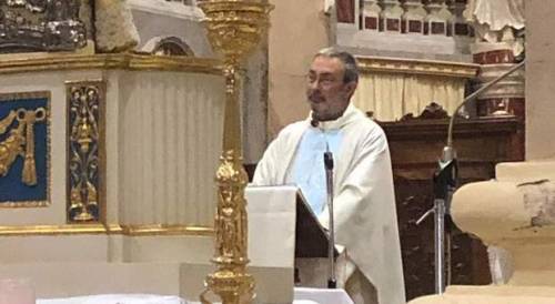 Celebrano Messe nonostante il divieto, sindaci infuriati in Veneto