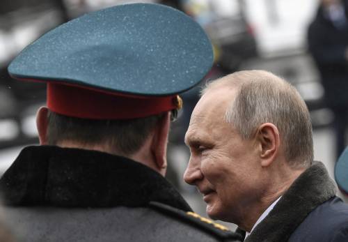 La nuova Costituzione di Putin: divieto dei matrimoni gay e centralità della fede 