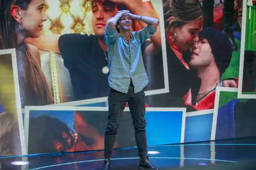 Gf Vip, Paolo scopre la presunta reale età della Incorvaia: "Non me ne frega"