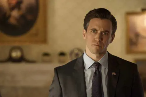 Langdon, Ashley Zukerman protagonista della serie tv prequel de Il codice da Vinci