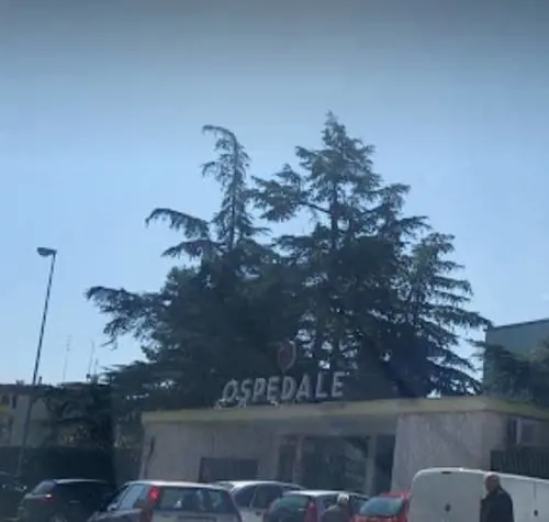 Putignano, medico al pronto soccorso aggredito da una donna