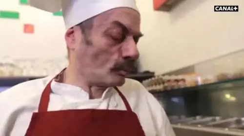 La pizza al coronavirus fa infuriare il Comune di Napoli