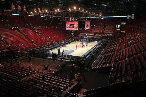 Contagiata al Forum di Assago: "C'erano più di 1.500 persone"