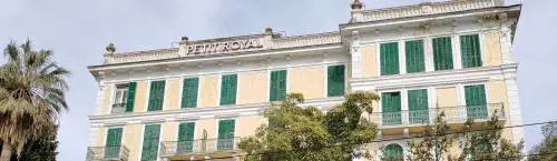 Lituania: "Non viaggiate in Italia". 115 disdette e l'hotel chiude