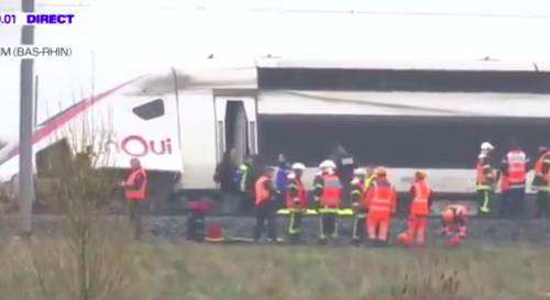 Francia, deraglia la motrice di un treno Tgv: grave il macchinista