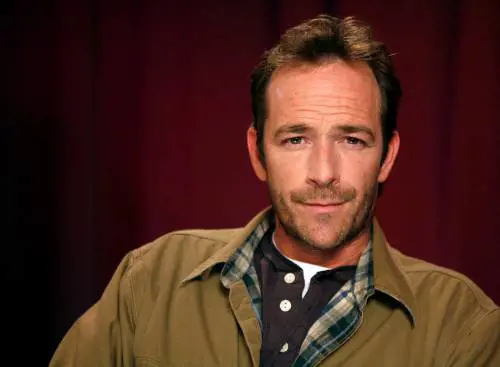 Un anno dalla morte di Luke Perry, il ricordo degli attori