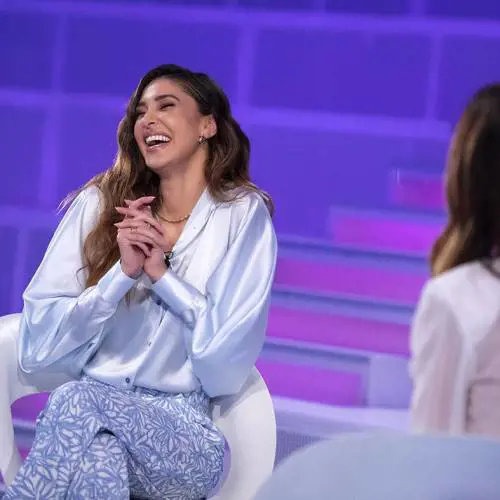 Coronavirus, Belen Rodriguez invita al consumo di vitamina C. Ma è una fake news