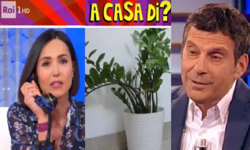 "La casa è di Fabrizio Frizzi", "Lui non c'è più": imbarazzo dalla Balivo