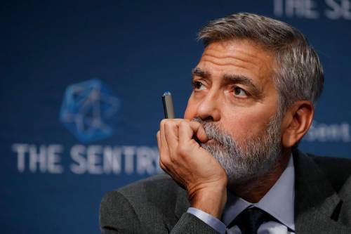 Ricovero d'urgenza per George Clooney: "Ha perso 13 Kg in pochi giorni"