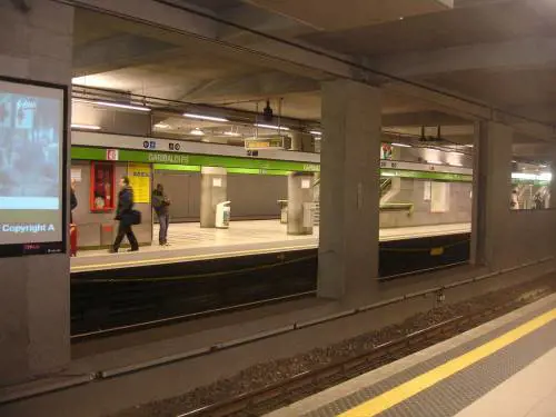 Milano, rapina con accoltellamento a 17enne: clandestino denunciato