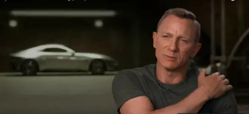 Daniel Craig sarà ancora James Bond? Intanto i suoi muscoli mandano in tilt i social