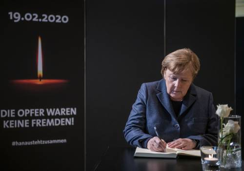 Rivelazione choc della Merkel: "Il 70% dei tedeschi è a rischio"