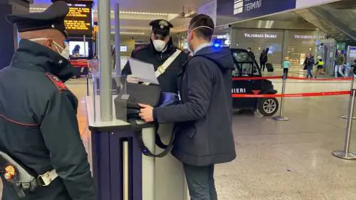 Emergenza sicurezza nelle stazioni. Il piano del Viminale contro l'illegalità