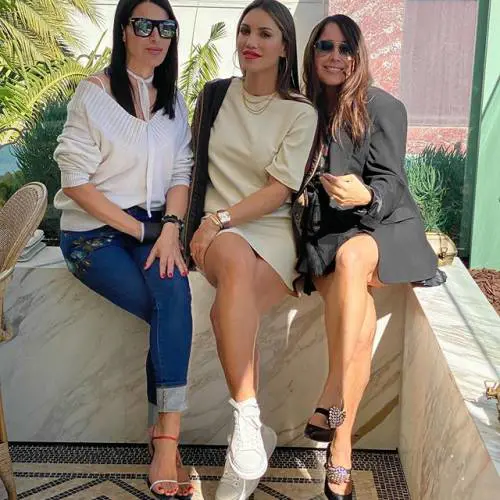 Lady Del Piero spopola su Instagram: gli scatti di Sonia Amoruso