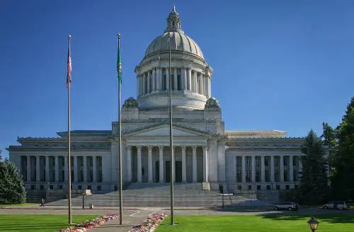Stati Uniti, c'è il primo contagio a Capitol Hill: è un membro dello staff di una senatrice