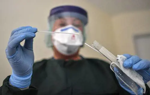 "I polmoni restano a rischio per i guariti più anziani"