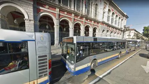 Torino, molestie ripetute a giovani commesse: preso stalker ivoriano