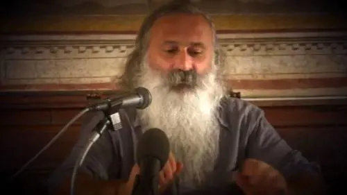 "Il virus ci impone di rinunciare al culto dei morti”