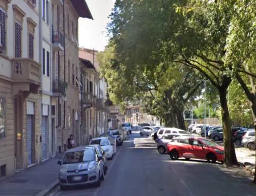 Firenze, rapinata da magrebino: anziana in ospedale col femore rotto