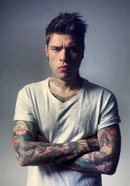 Coronavirus, Fedez attacca Radio Maria. "Vergogna, chiede bonifici anziché aiutare i bisognosi"