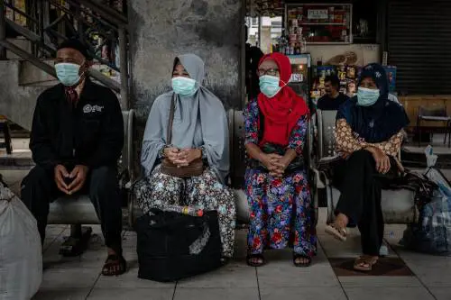 Fuga dei migranti (regolari) dall'Italia per il coronavirus